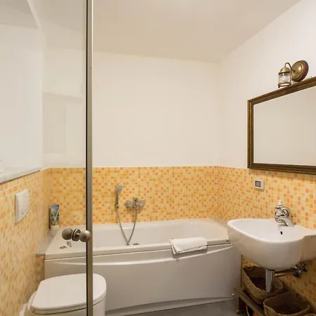 La Casa Del Console * Genua